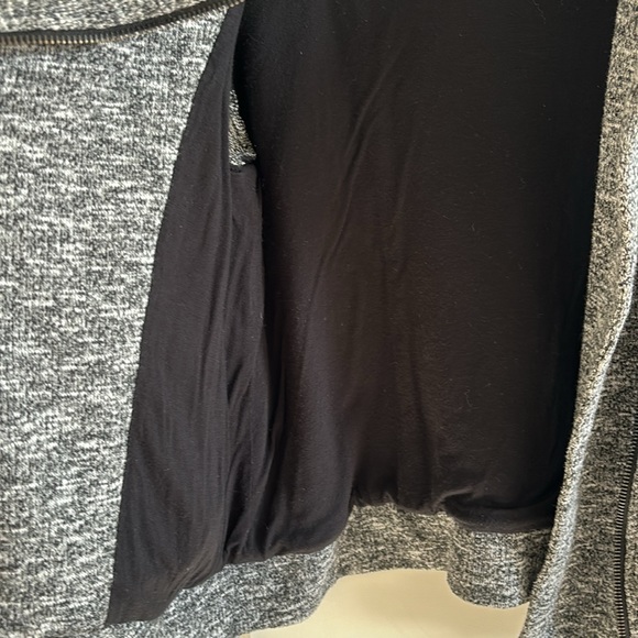 LOVE TREE Knit Asymmetrical Zip Moto Jacket Blazer Women's M Gray Marled - Picture 7 of 9